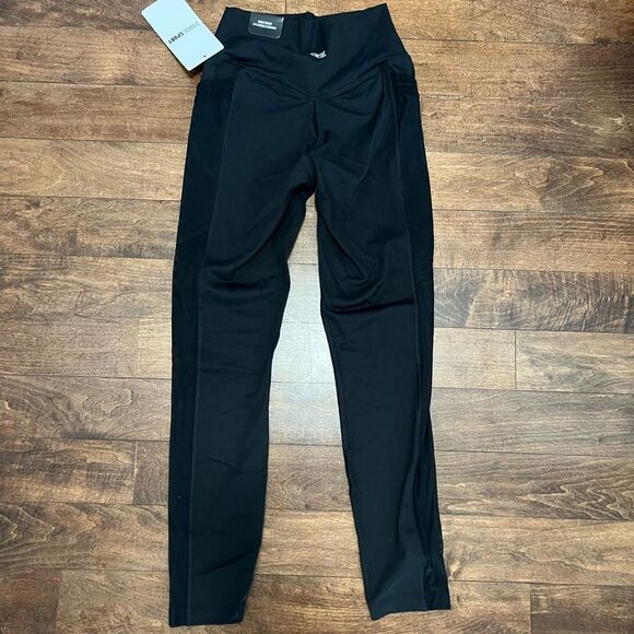 Ultimate Leggings  - Picture 2 of 5